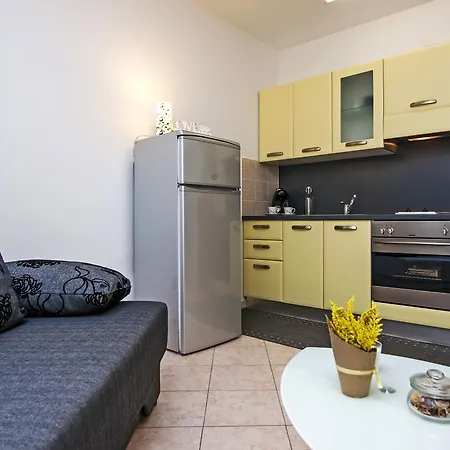 Roce Apartman