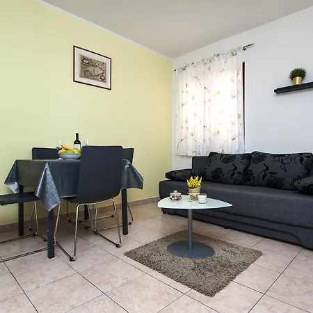 Apartman Roce *