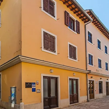 Apartman Roce