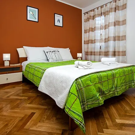 Roce Apartman
